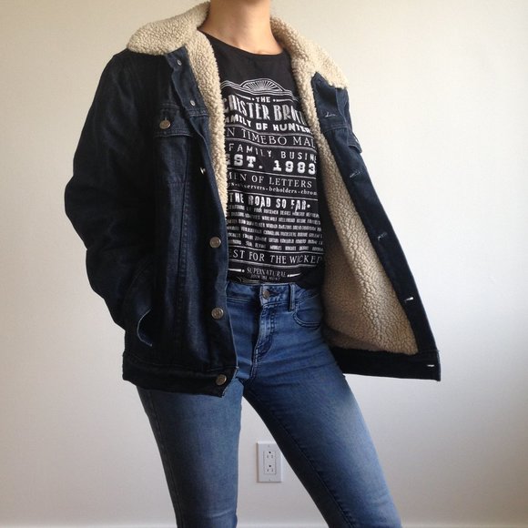 Levi's - Sherpa Trucker Denim Jean Jacket - Picture 1 of 16